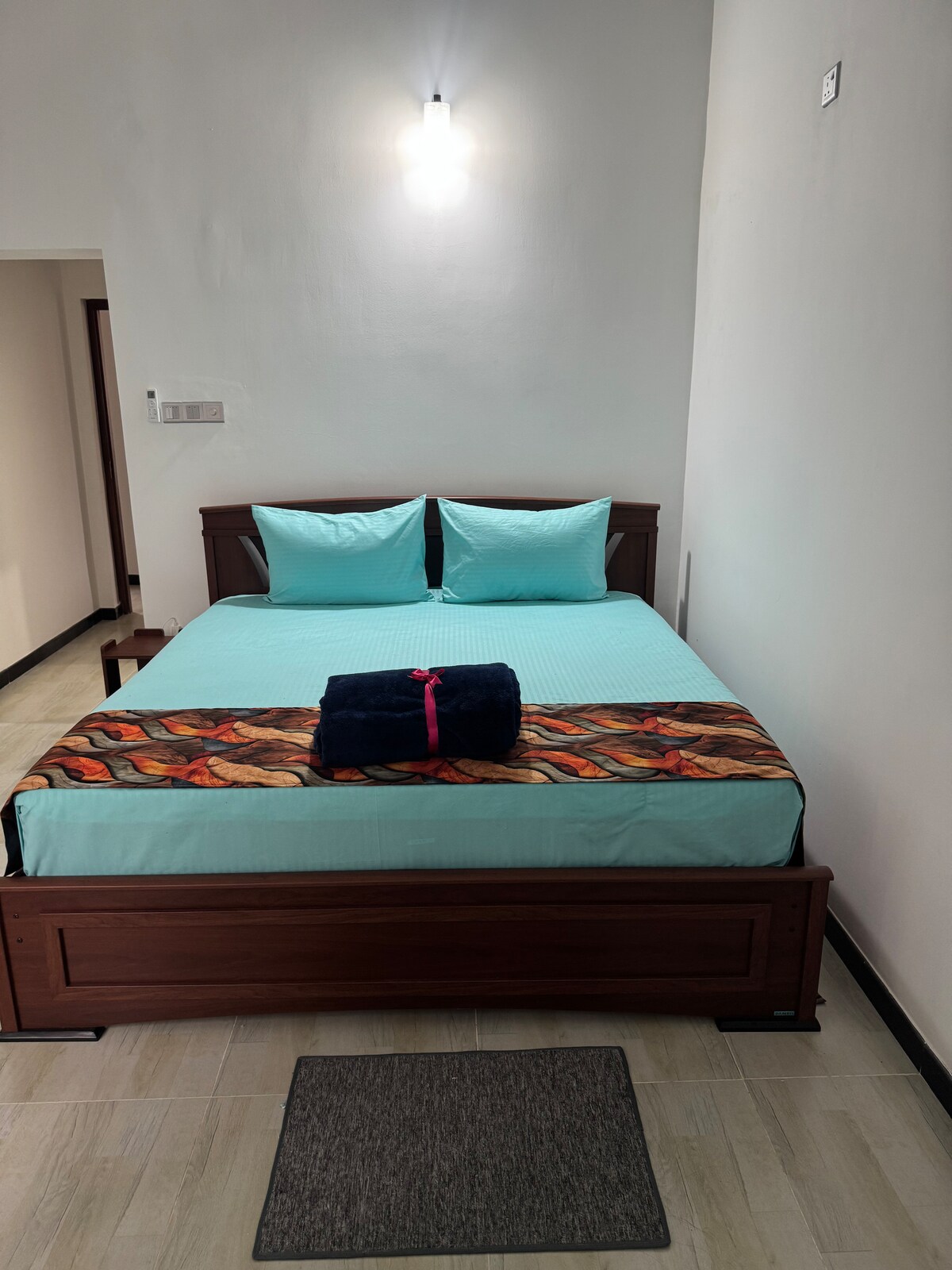 Bedroom 1 (Master)
